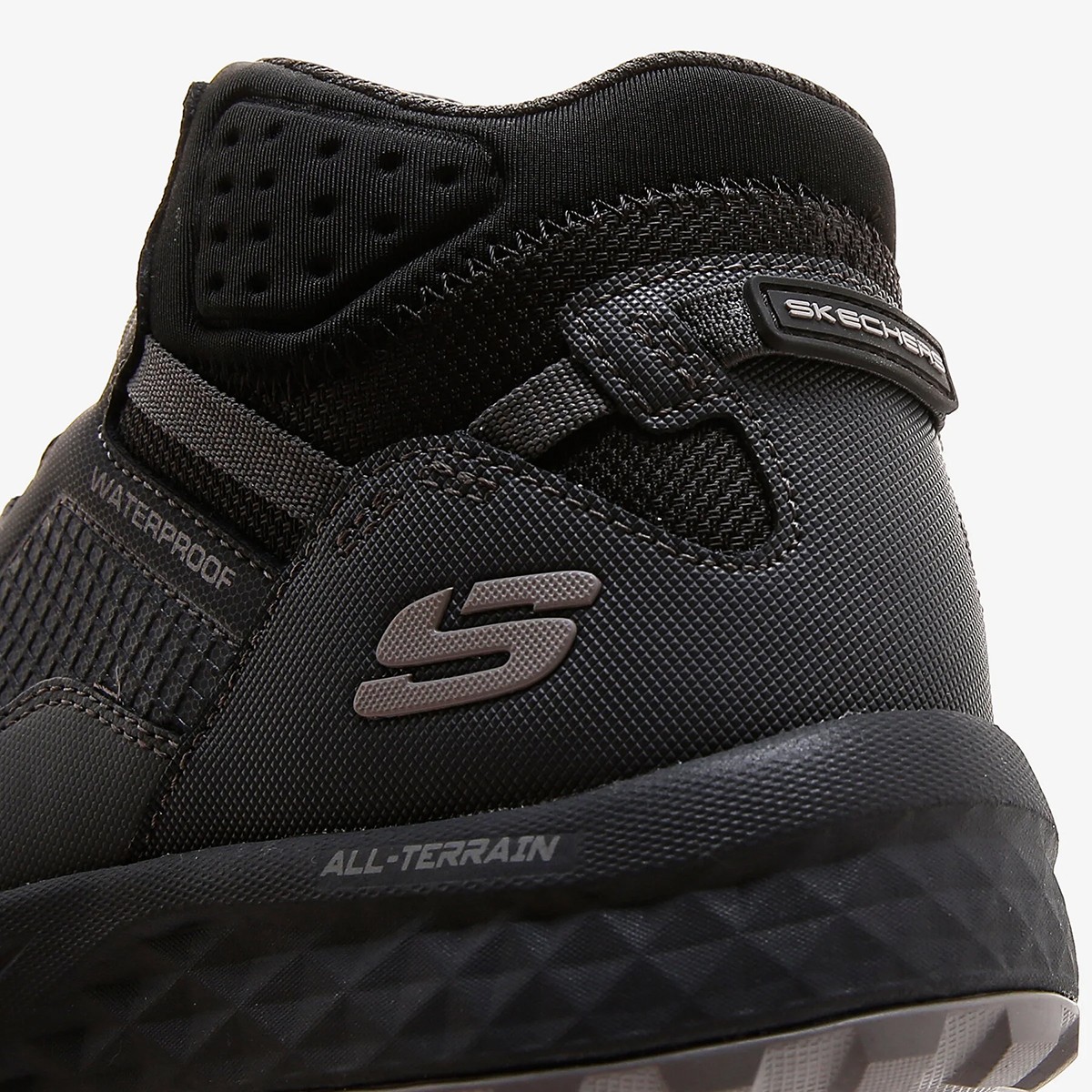 180063 CCBK Skechers ESCAPE PLAN - OUTWARD VOYAGE Charcoal Textile /Black Trim