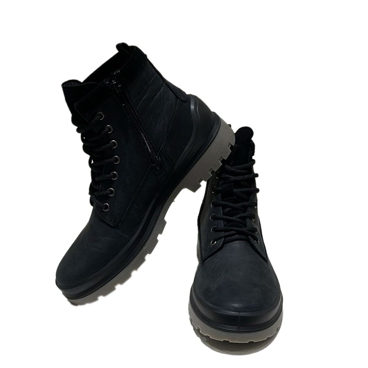 18401 31J Jacalu Comford Injedted Mid Black