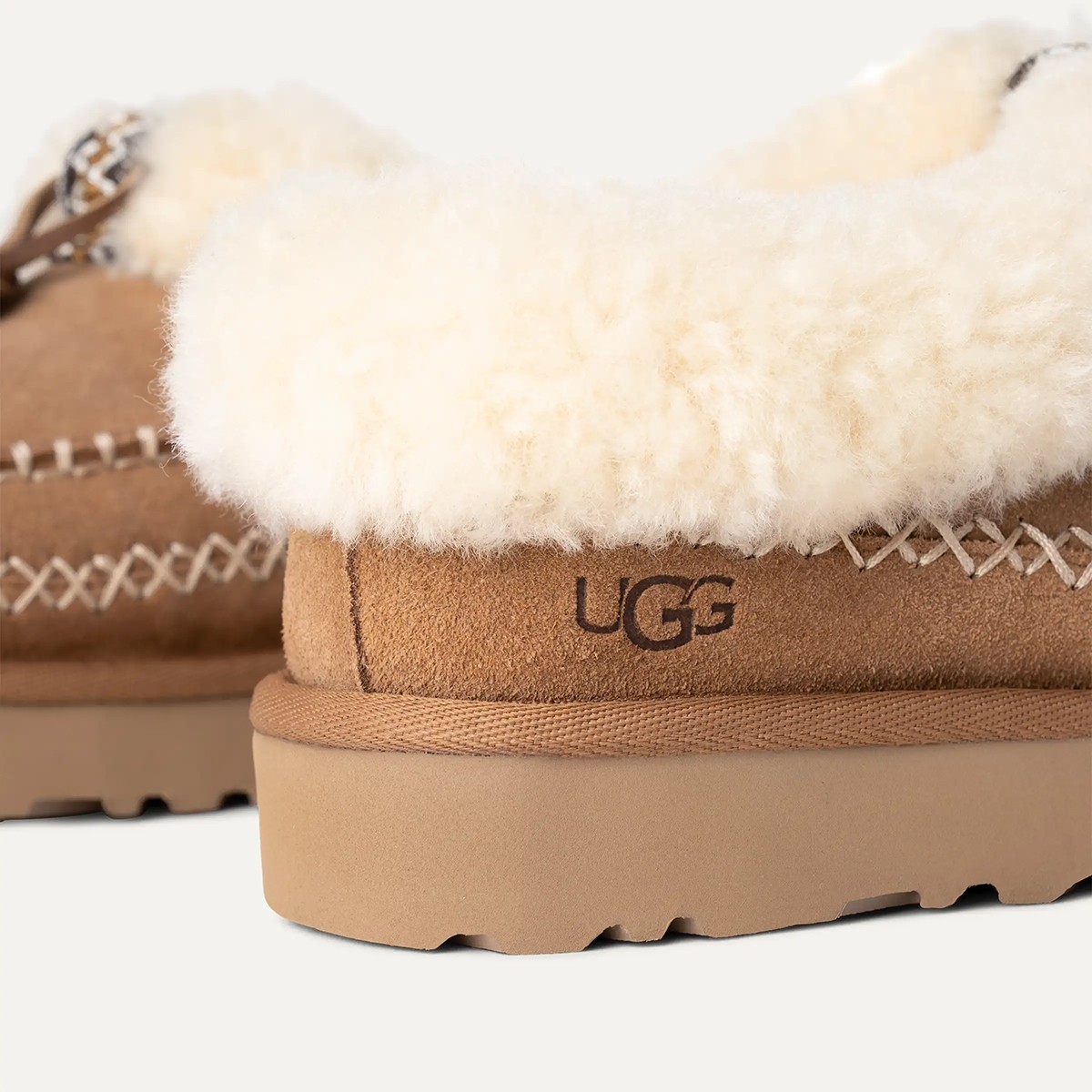 1158258 UGG W TASMAN ALPINE Chestnut (Taba)