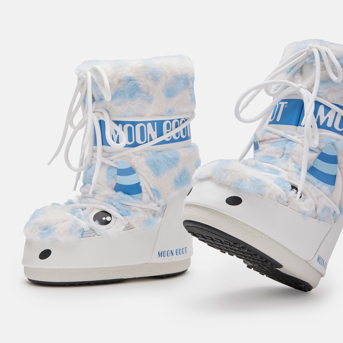 80D3400260-AF19 Moon Boot Icon Yeti Faux Fur White/Light Blue (23-26)