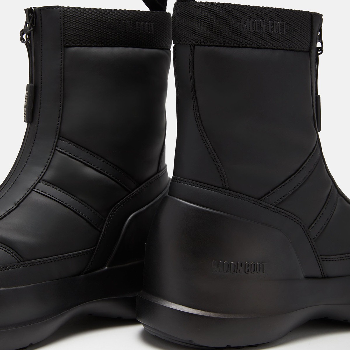 80D2480010-N001 Moon Boot Luna Zip Boot Black