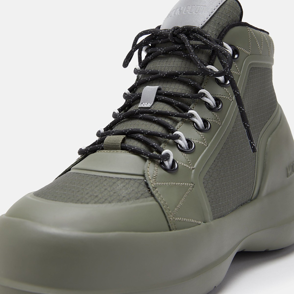 80D2480080-M006 Moon Boot Luna Trek Mid Nylon Khaki