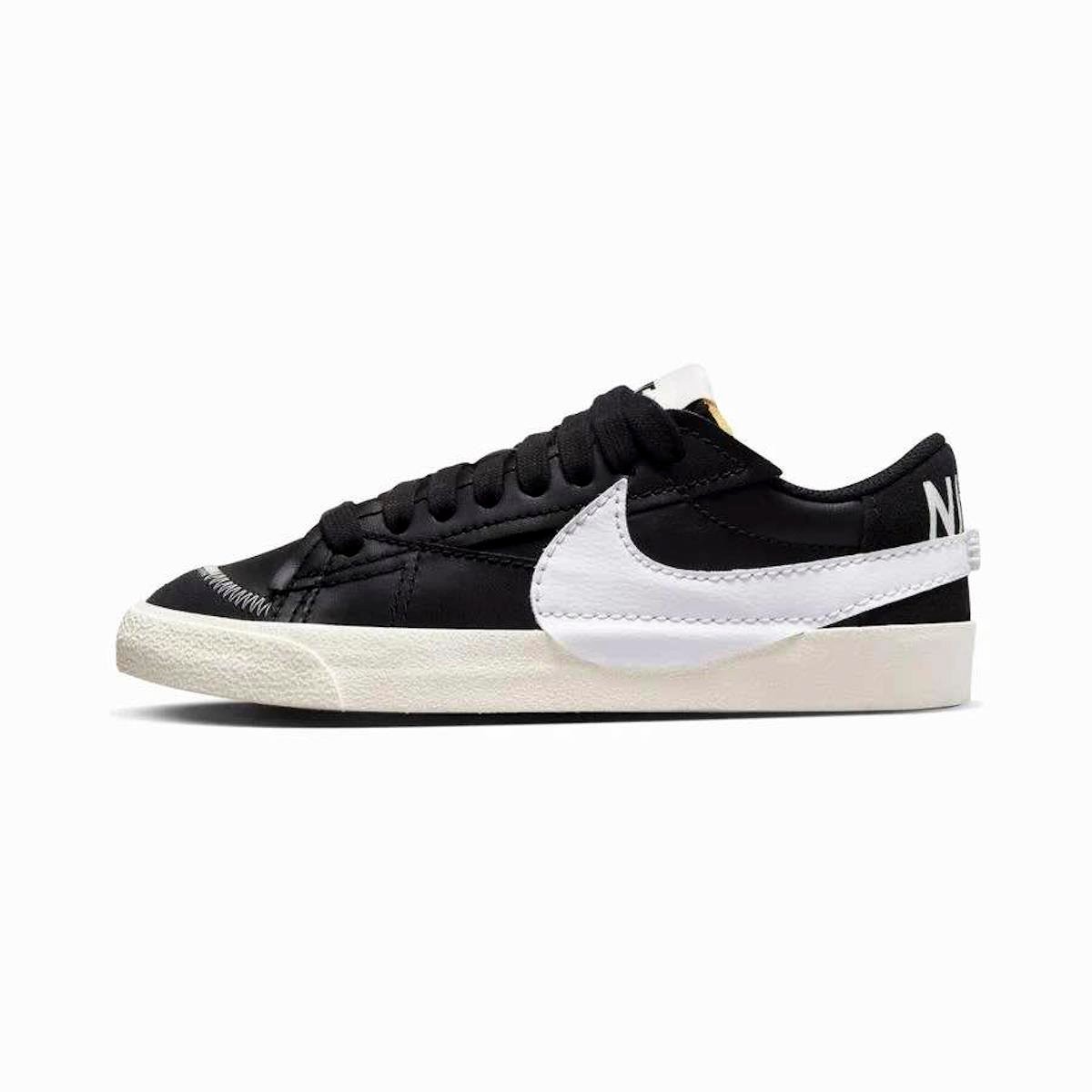 Kadın Spor Ayakkabı FD9858-001 Nike Blazer Low '77 Jumbo