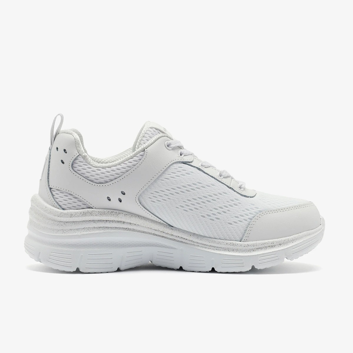 896294TK WSL Skechers FASHION FIT White/Silver