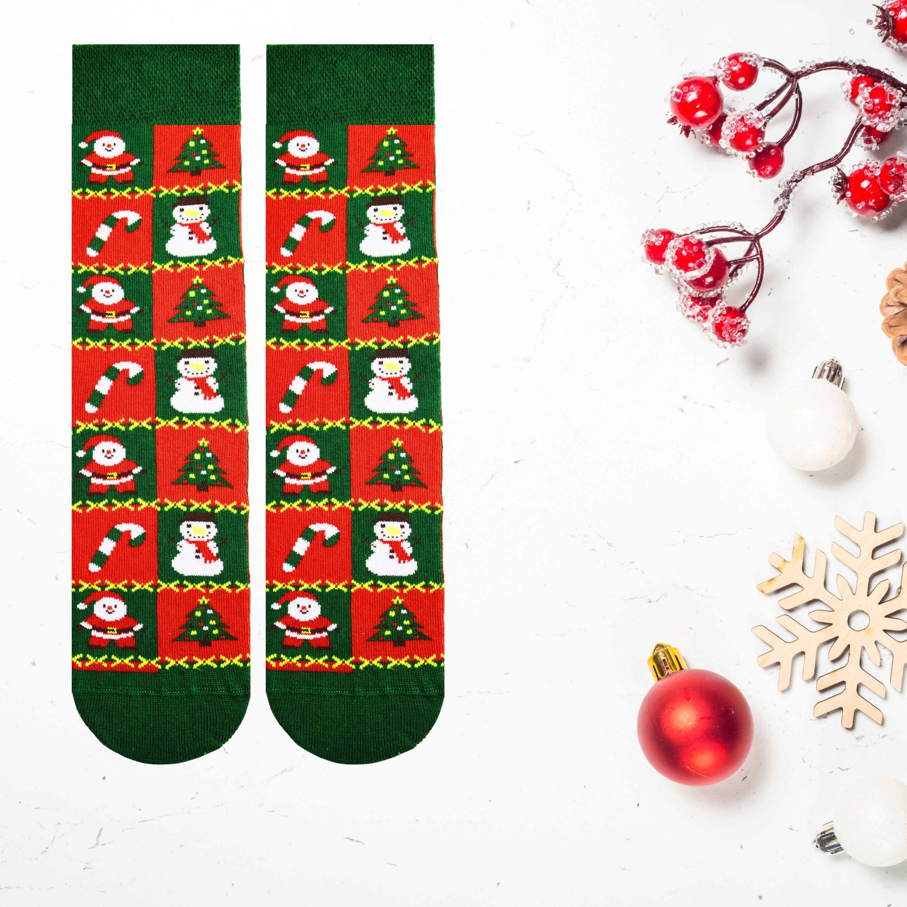 Çoklu Yılbaşı Temalı Renkli Soket Çorap