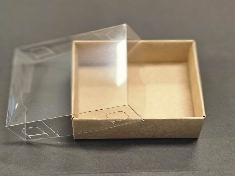 7x7x3cm Kraft Üstü Asetat Kutu (dıştan kapanan kapak)