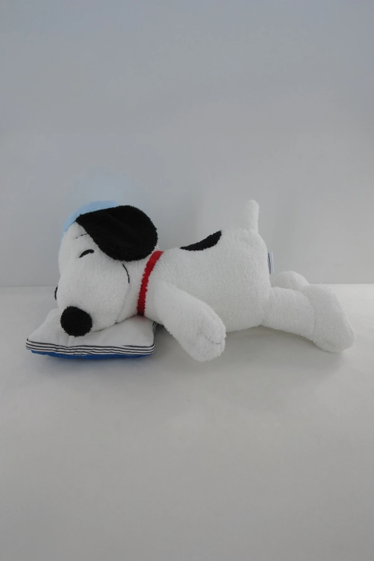 Snoopy Lisanslı Renkli Serisi 50cm Uyuyan Peluş Oyuncak