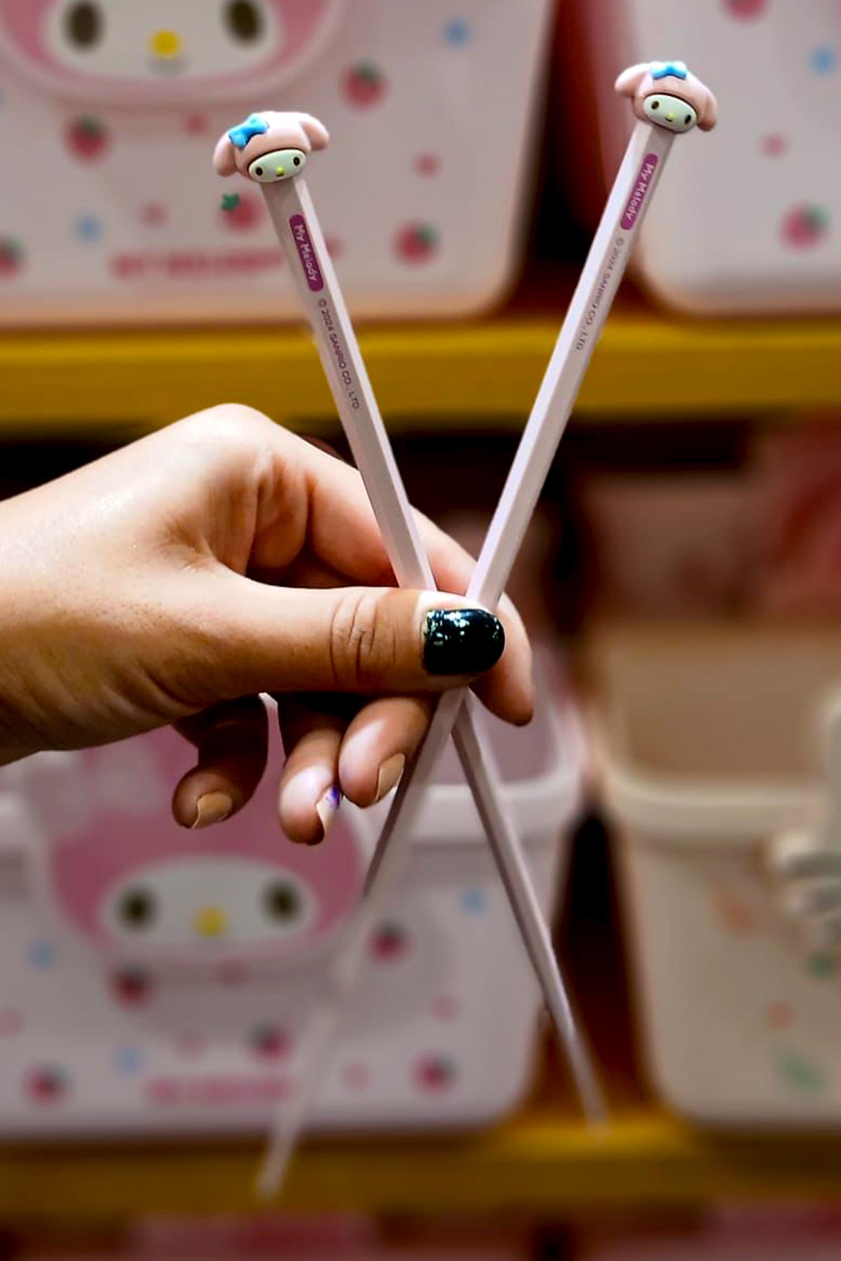 Sanrio Lisasnlı Mini Figürlü Yemek Çubuğu - Chopstick