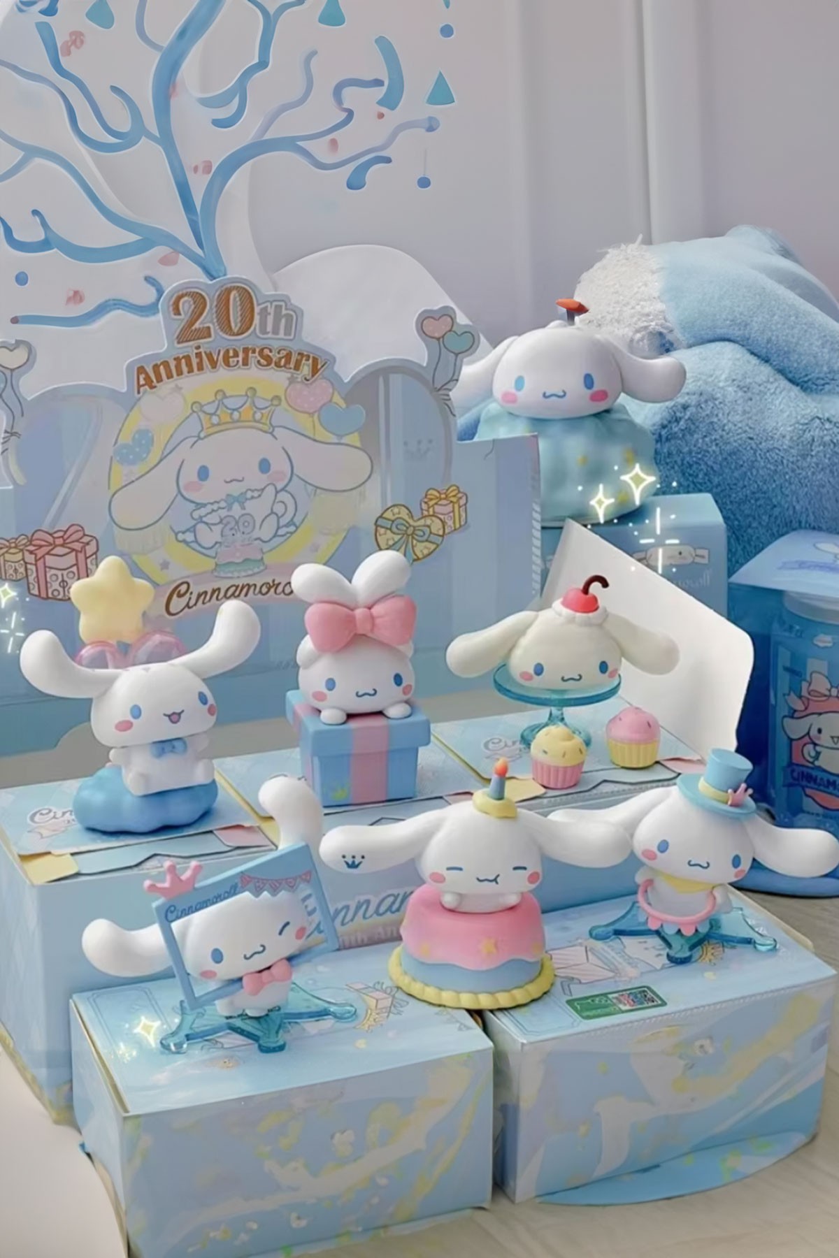 Sanrio Lisanslı Cinnamoroll Anahtarlıklı Sürpriz Figürlü Kutu Blind Box