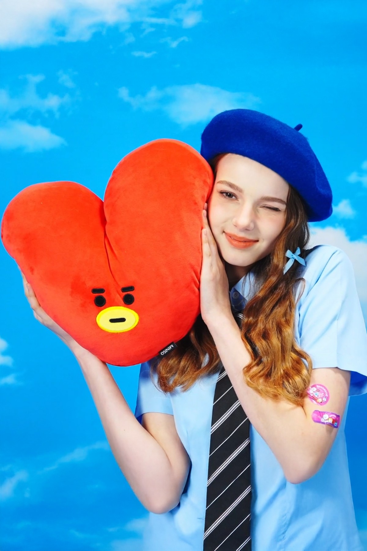 BT21 Lisanslı Peluş Yastık - Tata 40x34 Cm