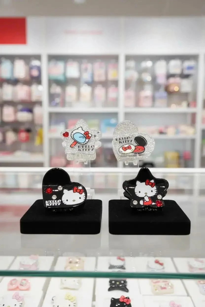 Hello Kitty Lisanslı Saç Tokası Seti (3 Adet) – Parlak Yüzeyli & Figürlü