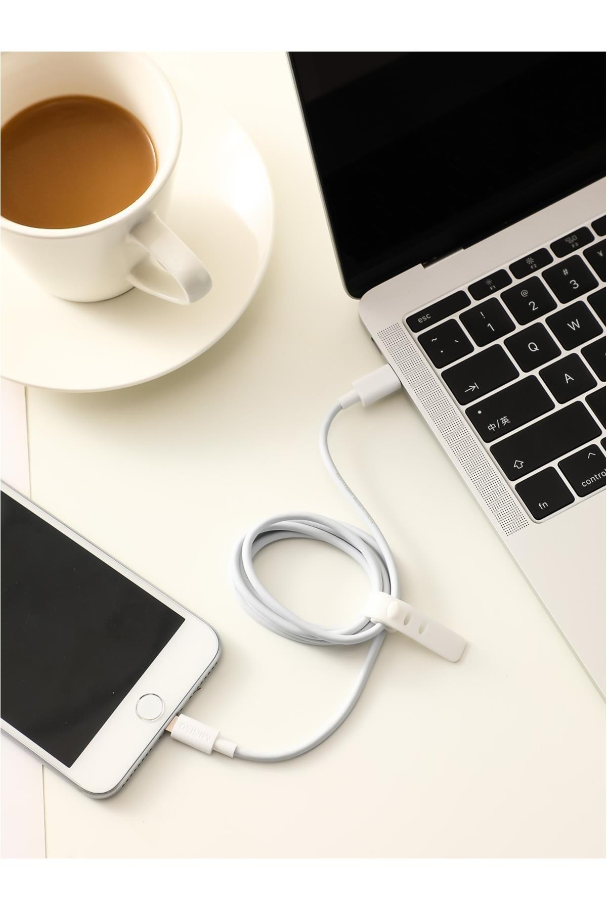 Type-C -Lightning Hızlı Şarj Ve Sync Kablosu -Beyaz