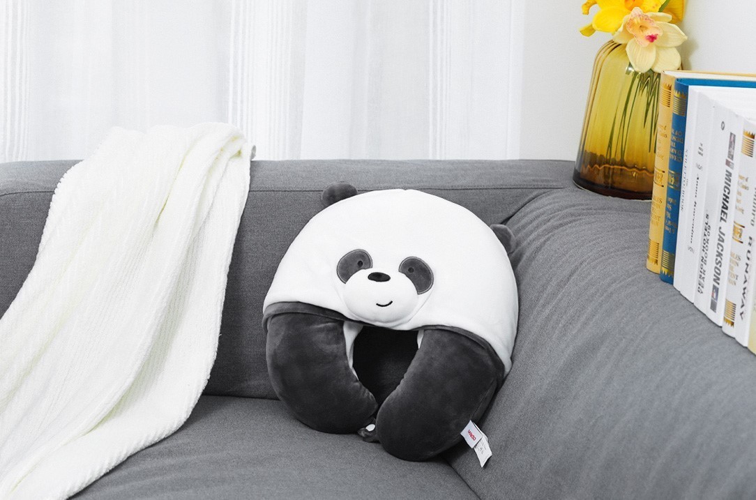 We Bare Bears Lisanslı Kapişonlu Boyun Yastığı - Panda