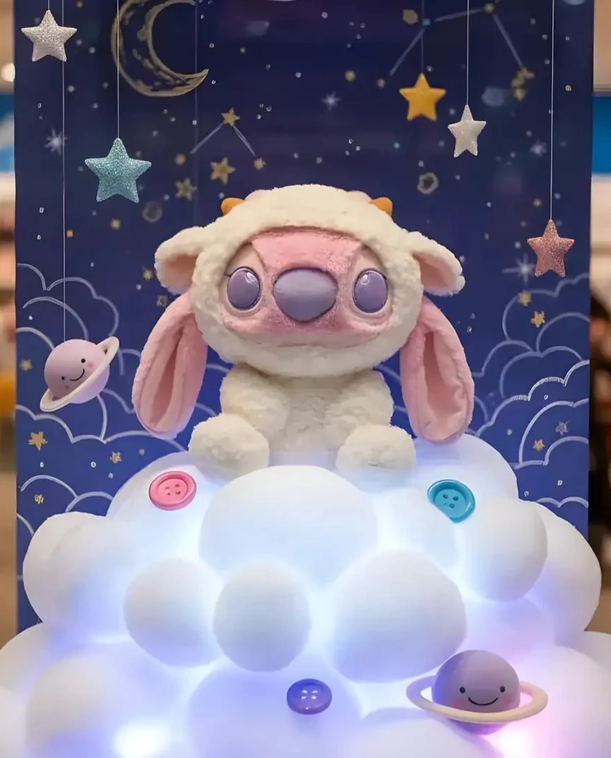 Disney Lilo & Stitch Lisanslı 28 cm Hayvan Kostümlü Peluş Oyuncak