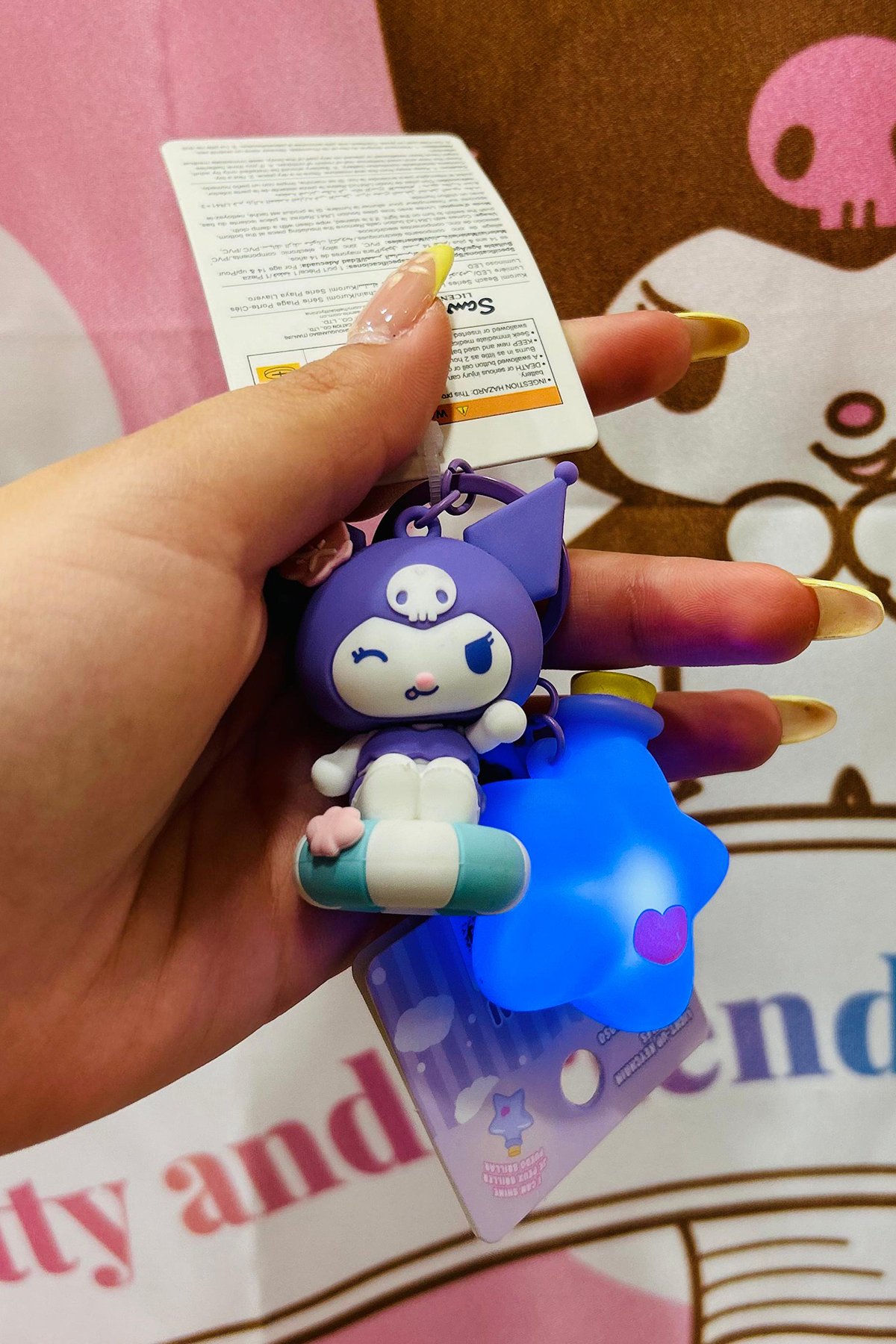 Sanrio Lisanslı Sahil Serisi Işıklı Anahtarlık - Kuromi