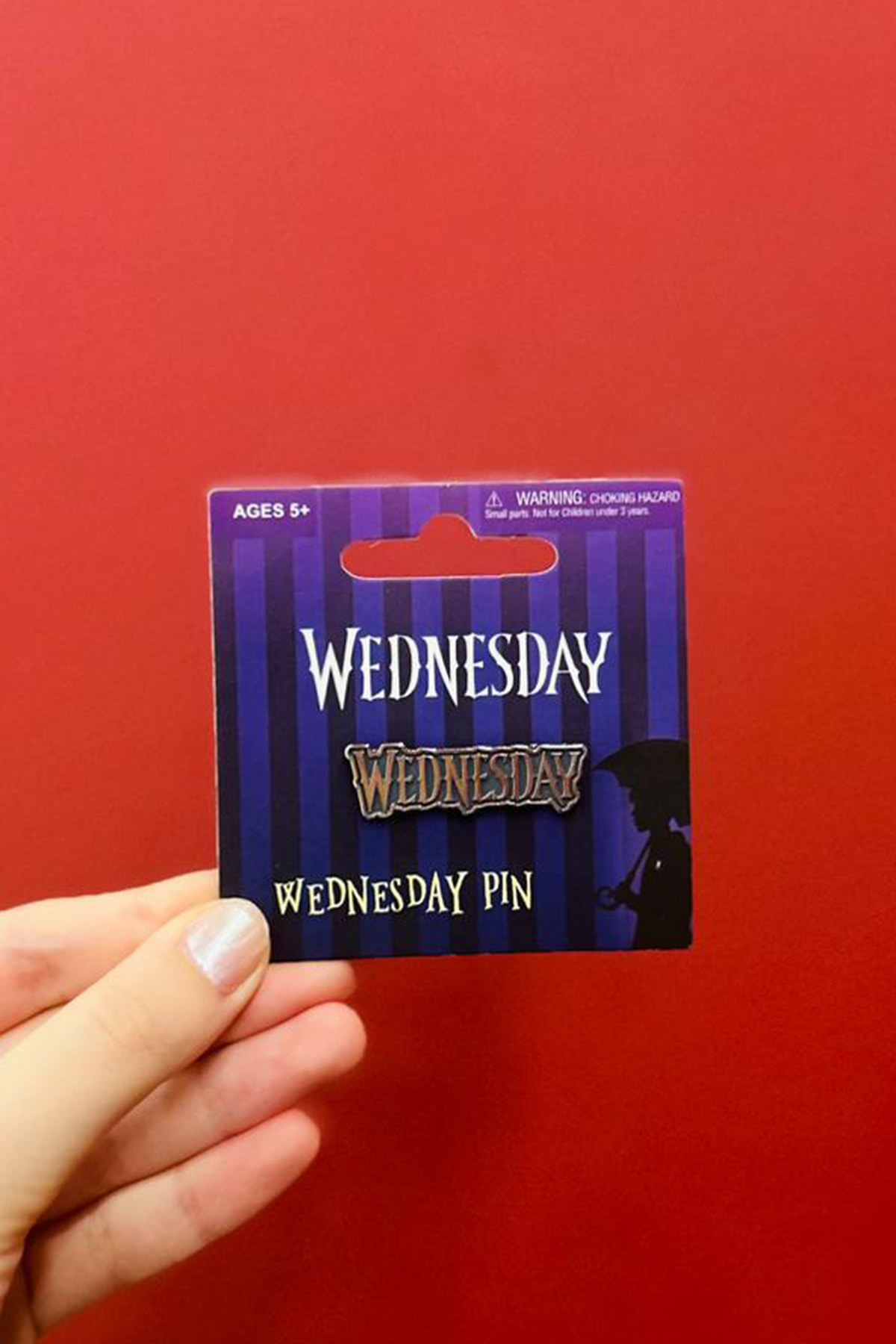 Wednesday Lisanslı Yazılı Rozet