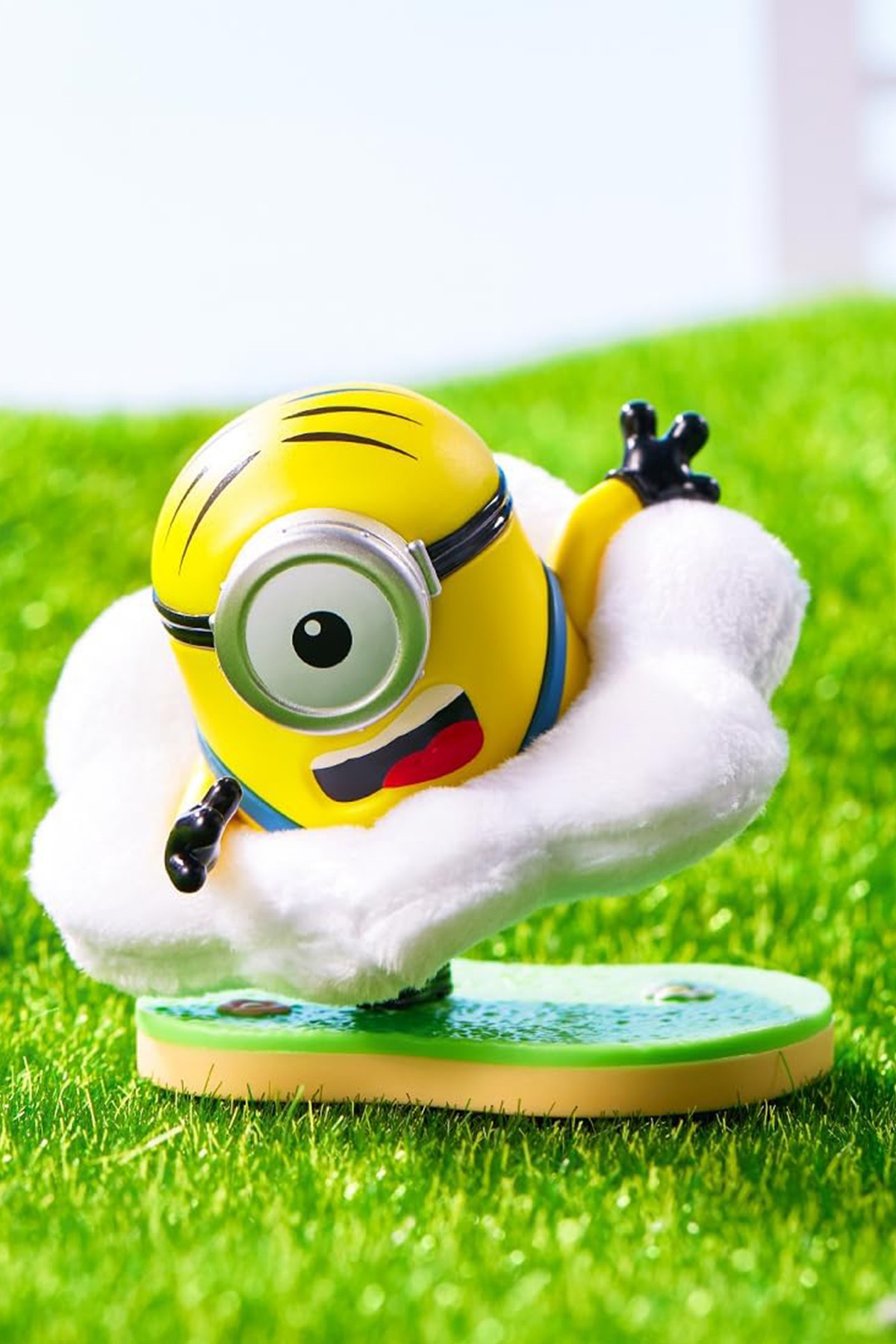 Minions Lisanslı Çiçek Bahçesi Sürpriz Figürlü Kutu Blind Box