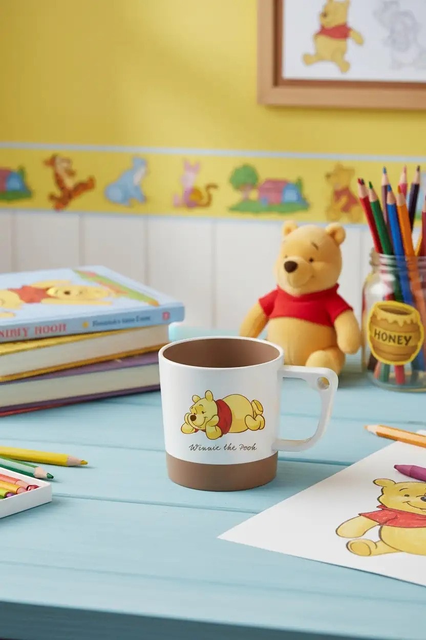 Disney Winnie the Pooh Lisanslı Plastik Bardak (220ml) - Winnie the Pooh
