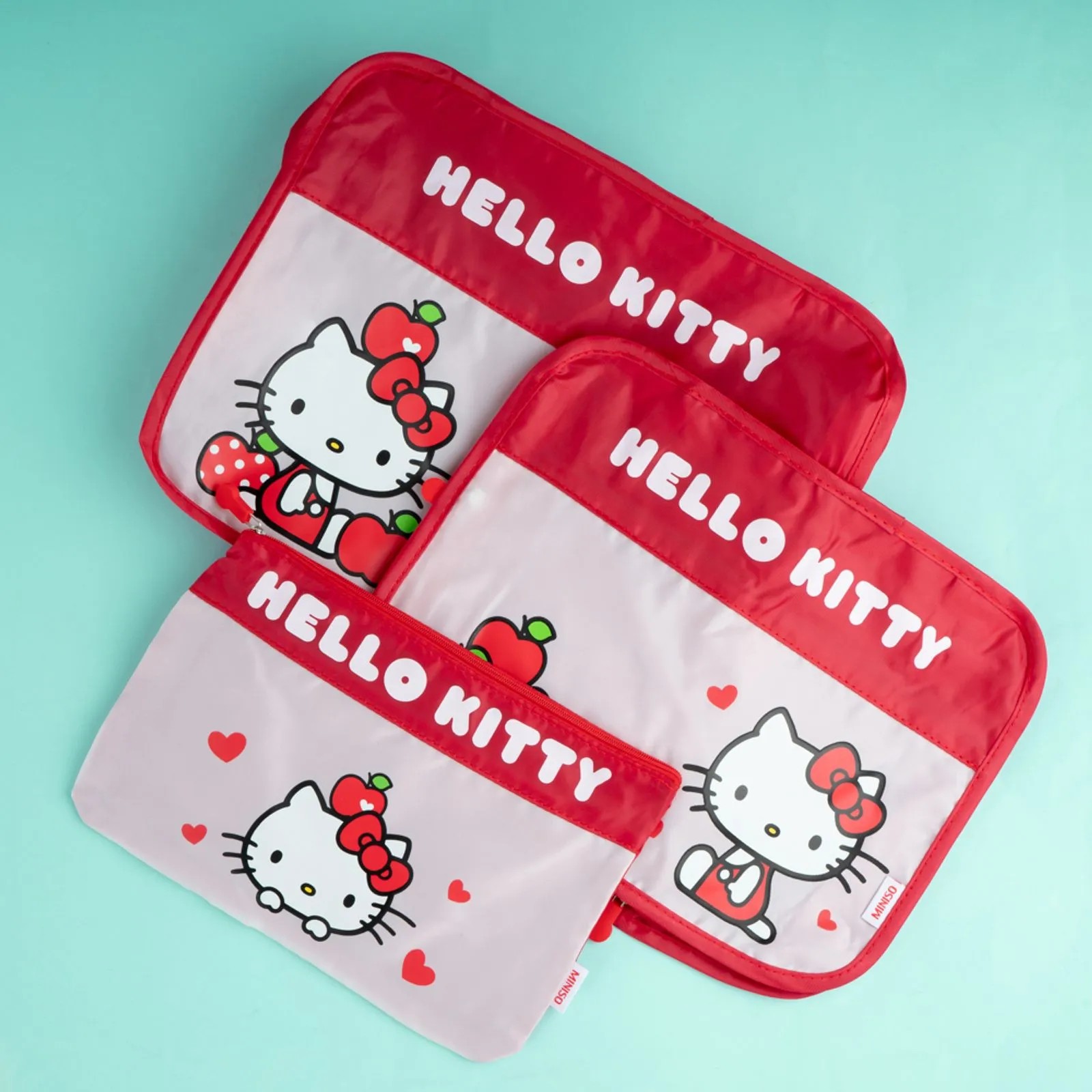 Hello Kity Lisanslı Elma Koleksiyonu Seyahat Çantası (3 adet)