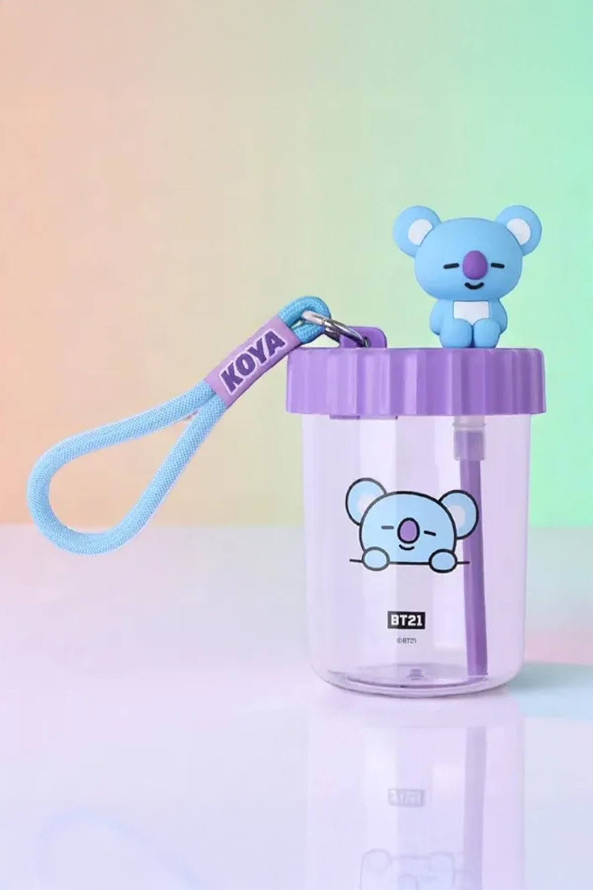 BT21 Lisanslı Süslemeli ve Askılı Plastik Şişe (520mL) - Koya