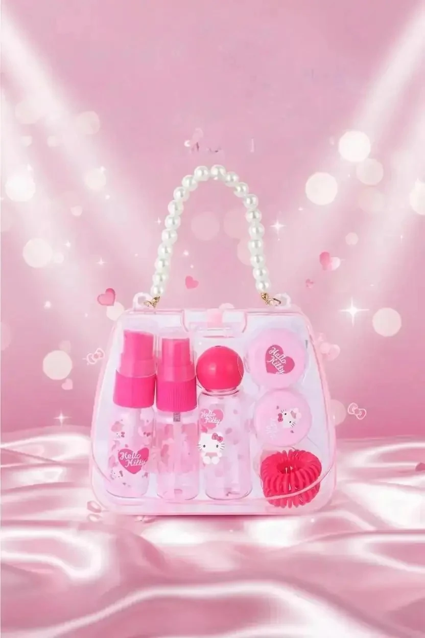 Sanrio Lisanslı Hello Kitty Pembe Serisi 7'li Seyahat Seti – Şeffaf Çantalı Kozmetik Şişe Seti 12 Cm