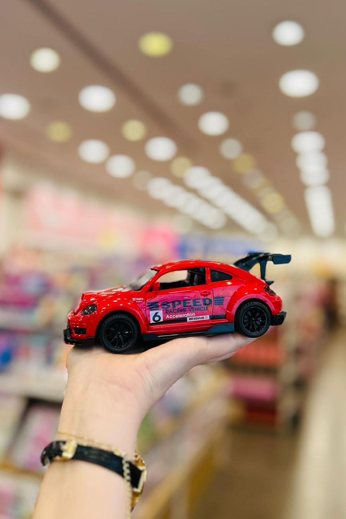 Pilli Işıklı Sesli Sürtmeli Kapıları Açılan Beetle