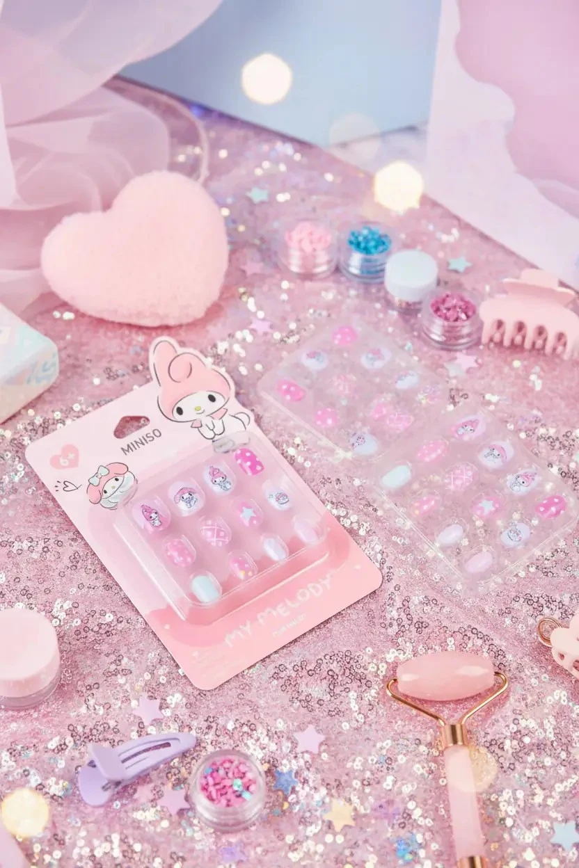 Sanrio Lisanslı My Melody Jöle Yapışkanlı Takma Tırnak Seti Mavi – Şeritli Zarif Tasarım
