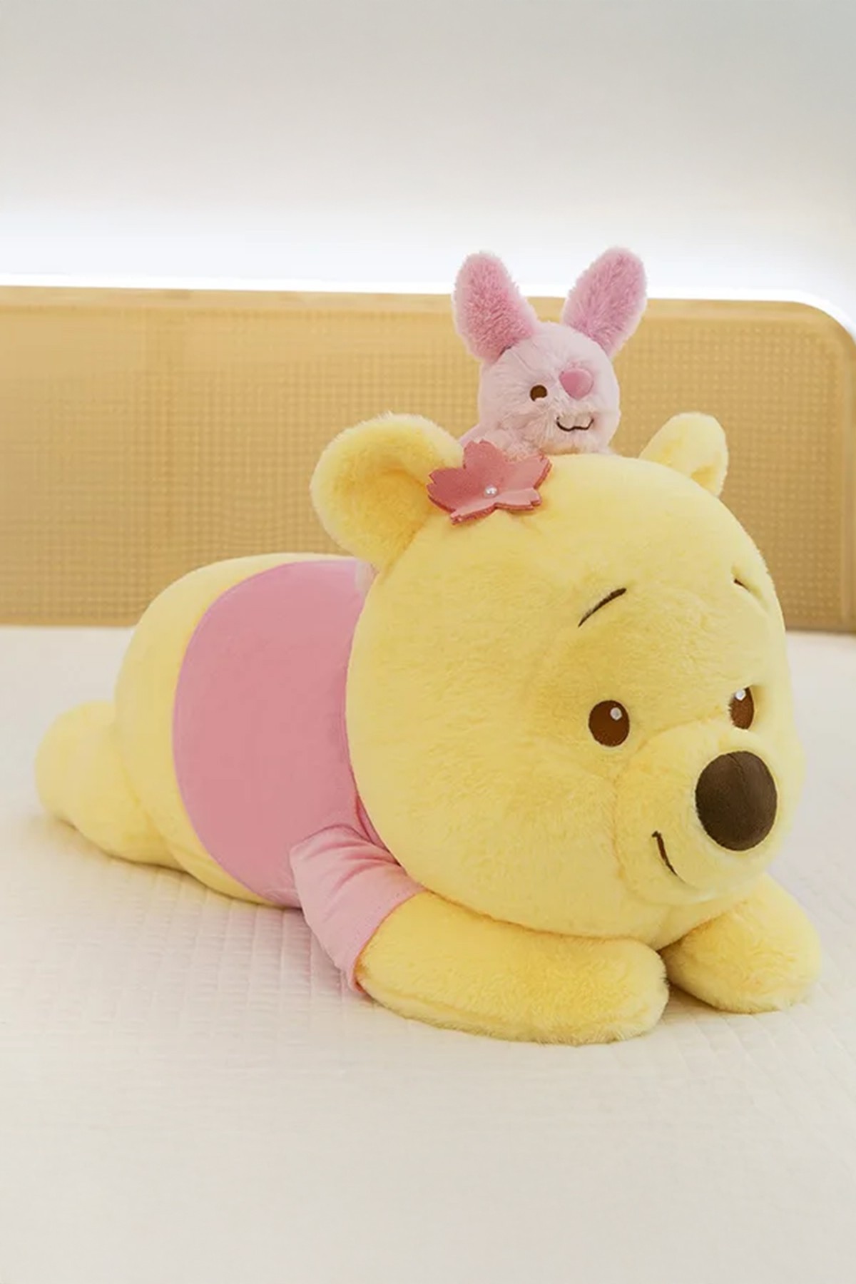 Disney Lisanslı Sakura Serisi Oturan Peluş Oyuncak - Winnie The Pooh
