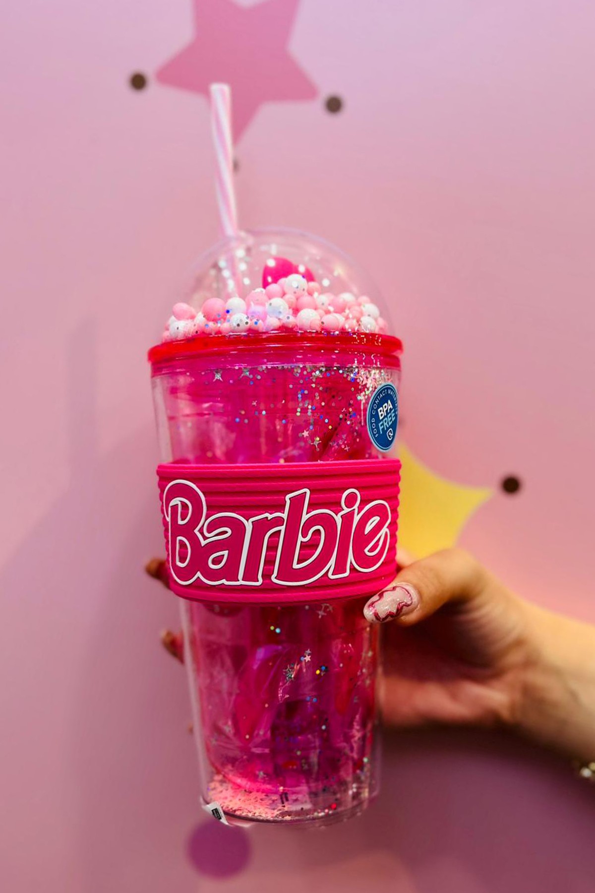 Barbie Lisanslı Pembe Serisi Fiyonklu 600ml Pipetli Plastik Şişe