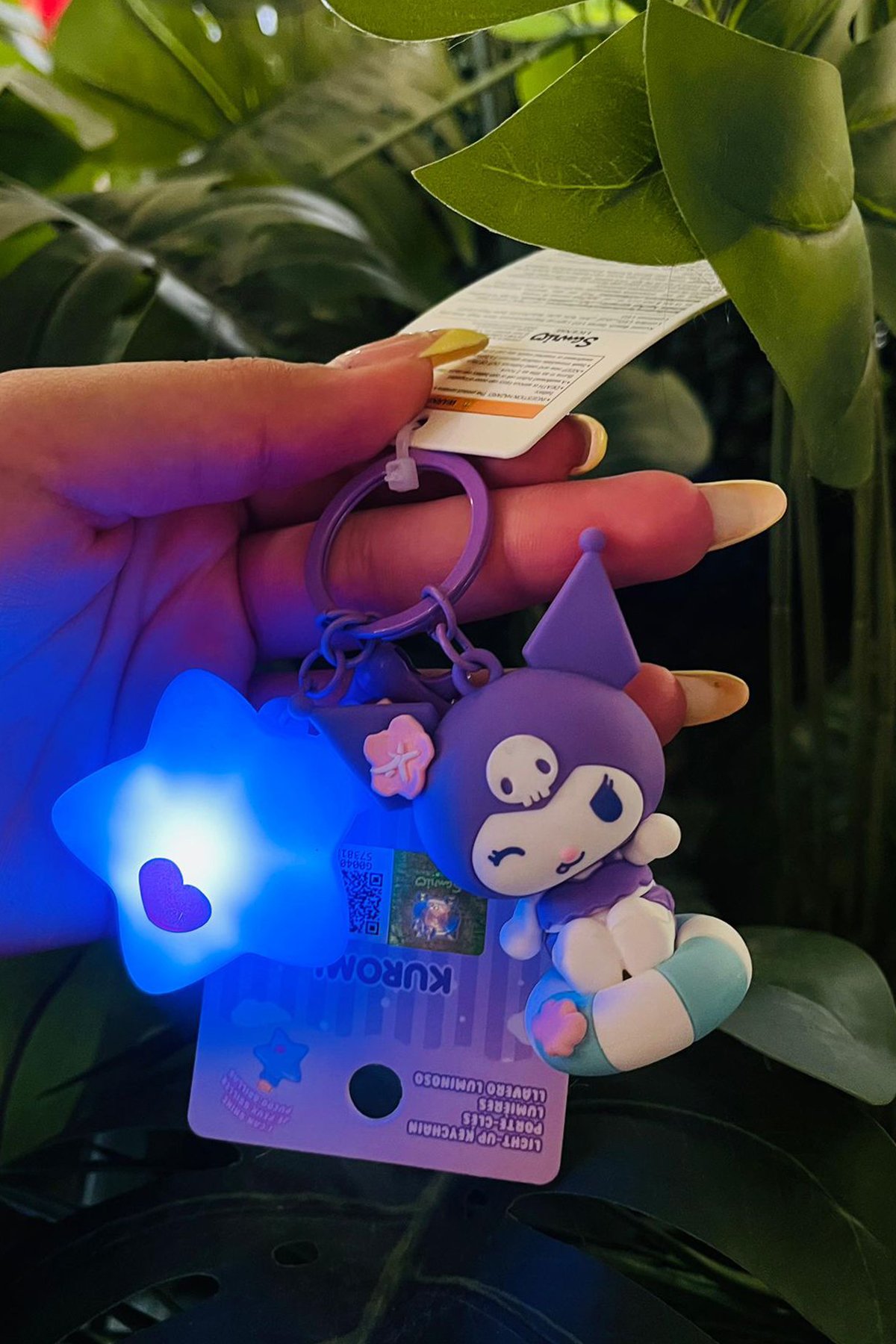 Sanrio Lisanslı Sahil Serisi Işıklı Anahtarlık - Kuromi