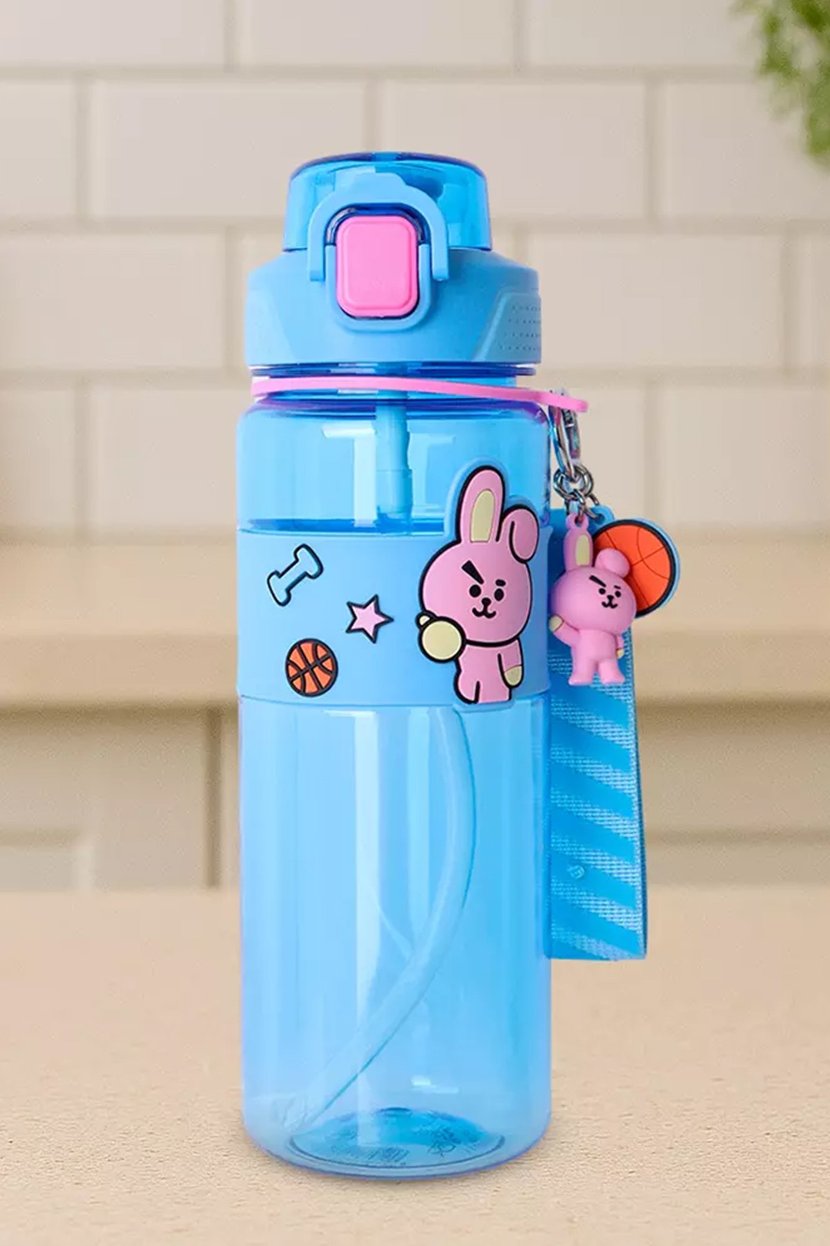 BT21 Lisanslı Askılı ve Kılıflı Plastik Şişe (800mL) - Cooky