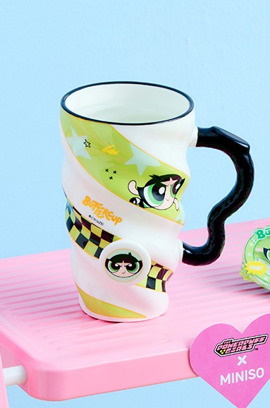 Powerpuff Girls Lisanslı Spiral Seramik Bardak 440mL - Buttercup