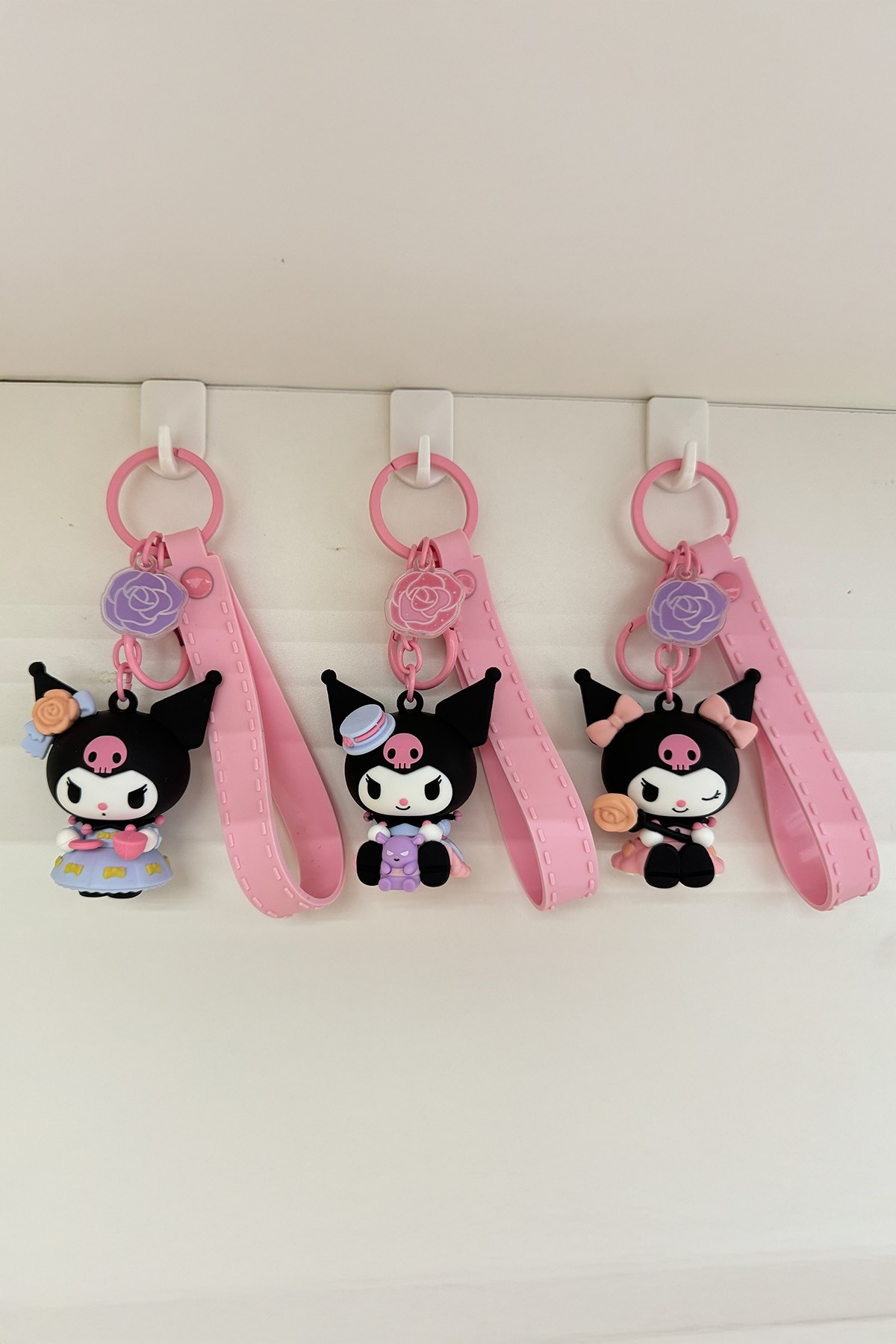 Sanrio Lisanslı Rose Earl Anahtarlık- Kuromi
