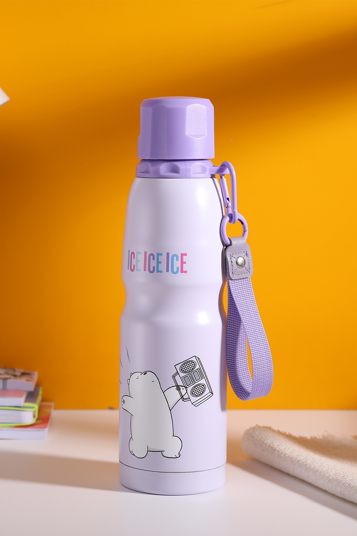 We Bare Bears Lisanslı Tutma İpli Termos (600ml) - Kutup Ayı