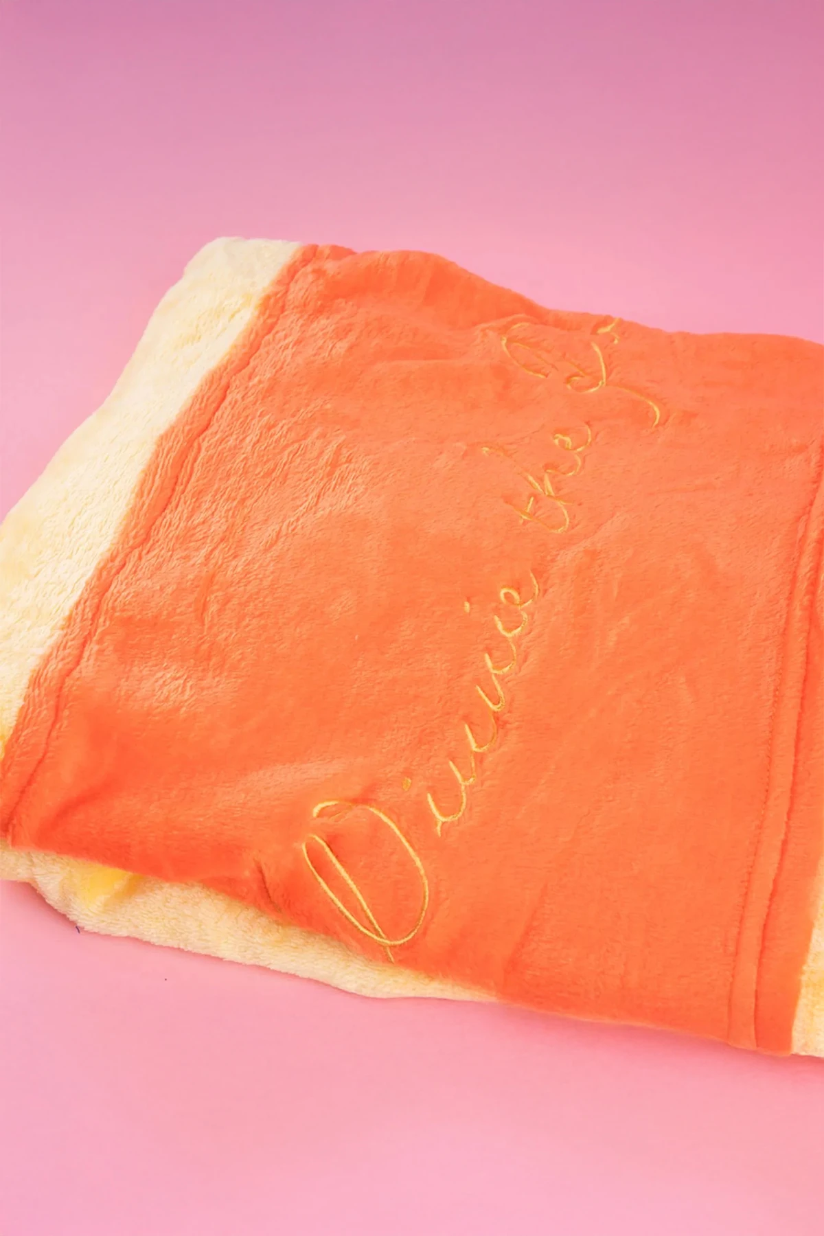 Disney Lisanslı Battaniye - Winnie The Pooh (Outlet)