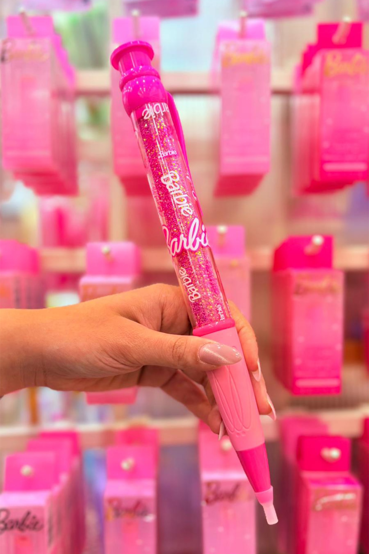 Barbie Lisanslı Işıltı Serisi Parlak Mega Tükenmez Kalem
