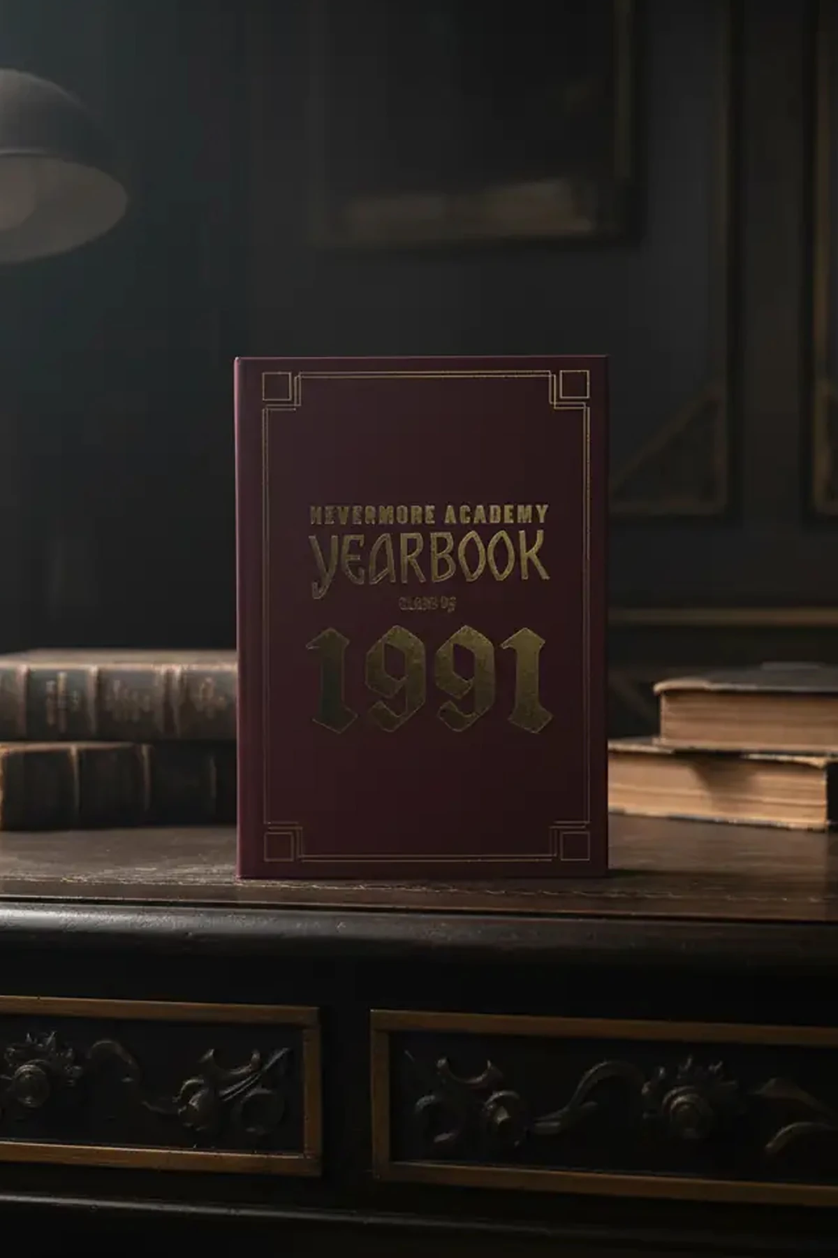 Wednesday Lisanslı Nevermore Academy Not Defteri – Altın Yaldızlı