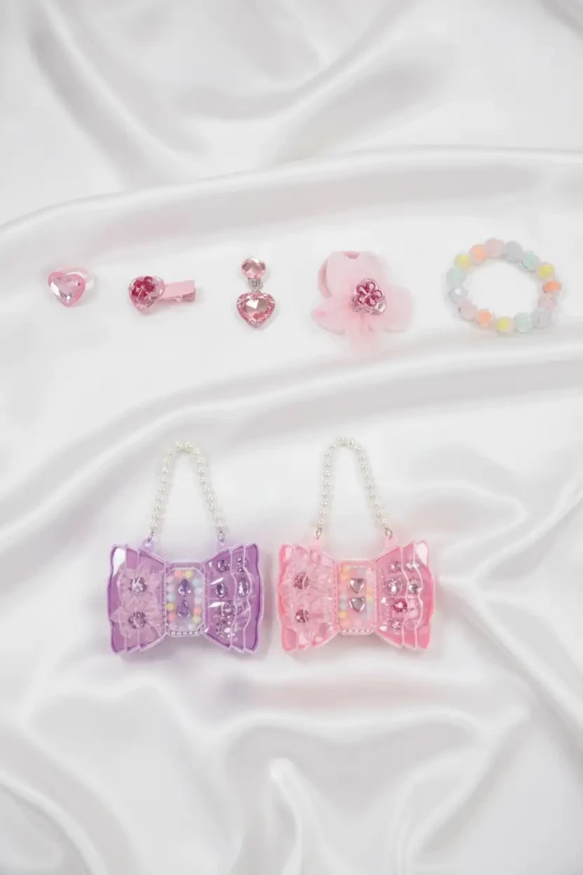 Miniso Lisanslı Kutulu Çiçekli Çocuk Saç Aksesuarları ve Takı Seti