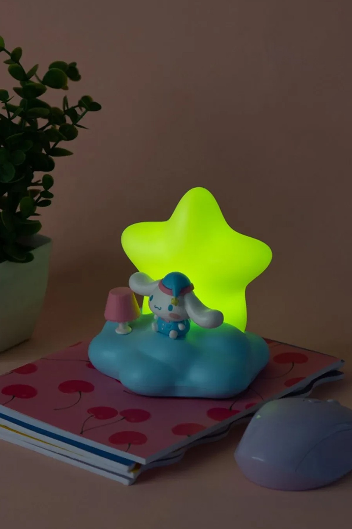Sanrio Lisanslı Düş Serisi LED Gece Lambası - Cinnamoroll