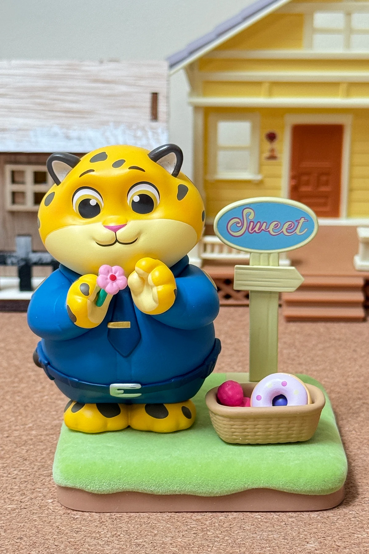 Disney Lisanslı Zootopia Sonbahar Bahçe Serisi Sürpriz Figür - Blind Box