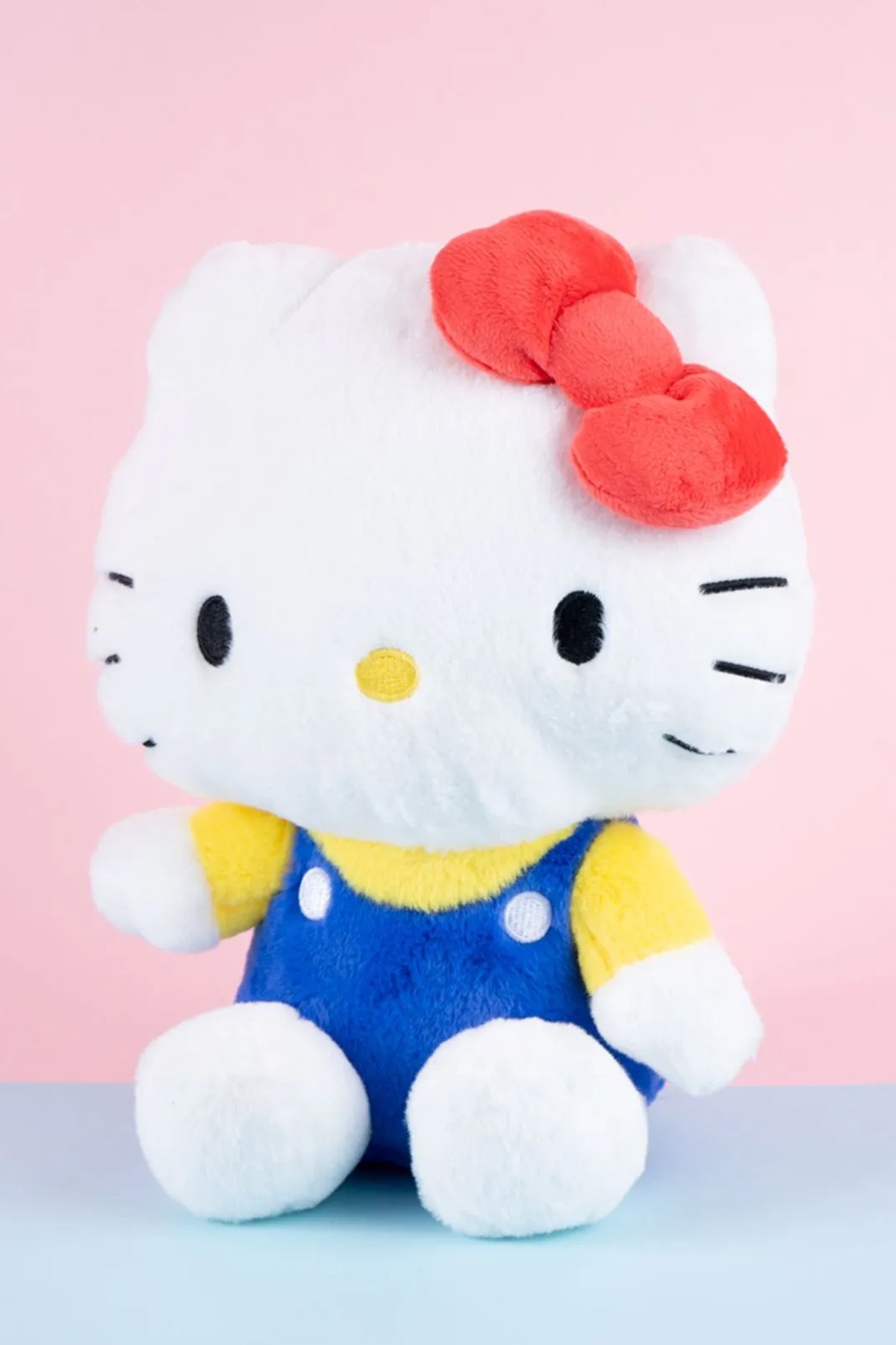 Sanrio Lisanslı Oturan Peluş Oyuncak (26 cm) - Hello Kitty