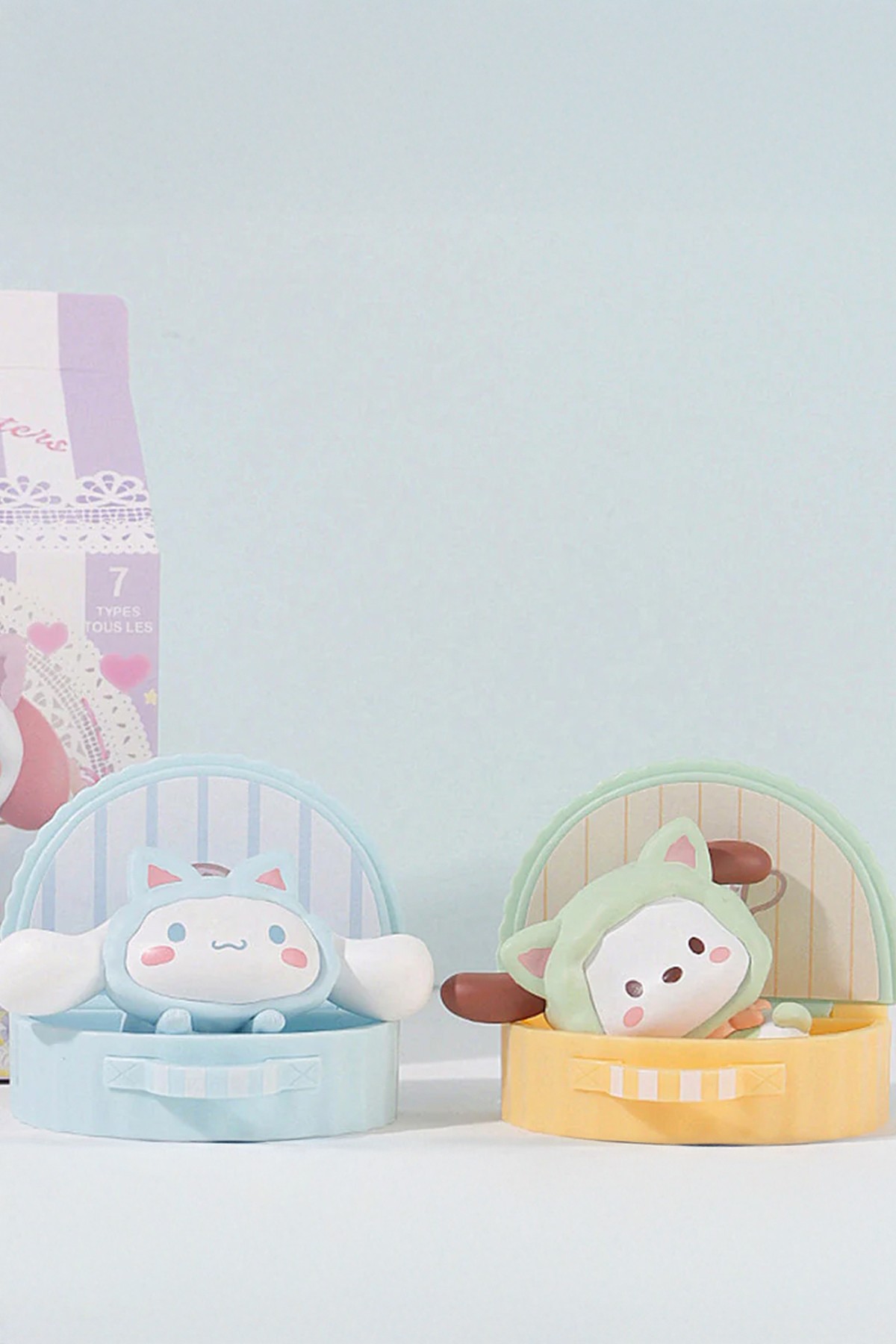 Sanrio Lisanslı Saklambaç Serisi Sürpriz Figürlü Kutu - Blind Box