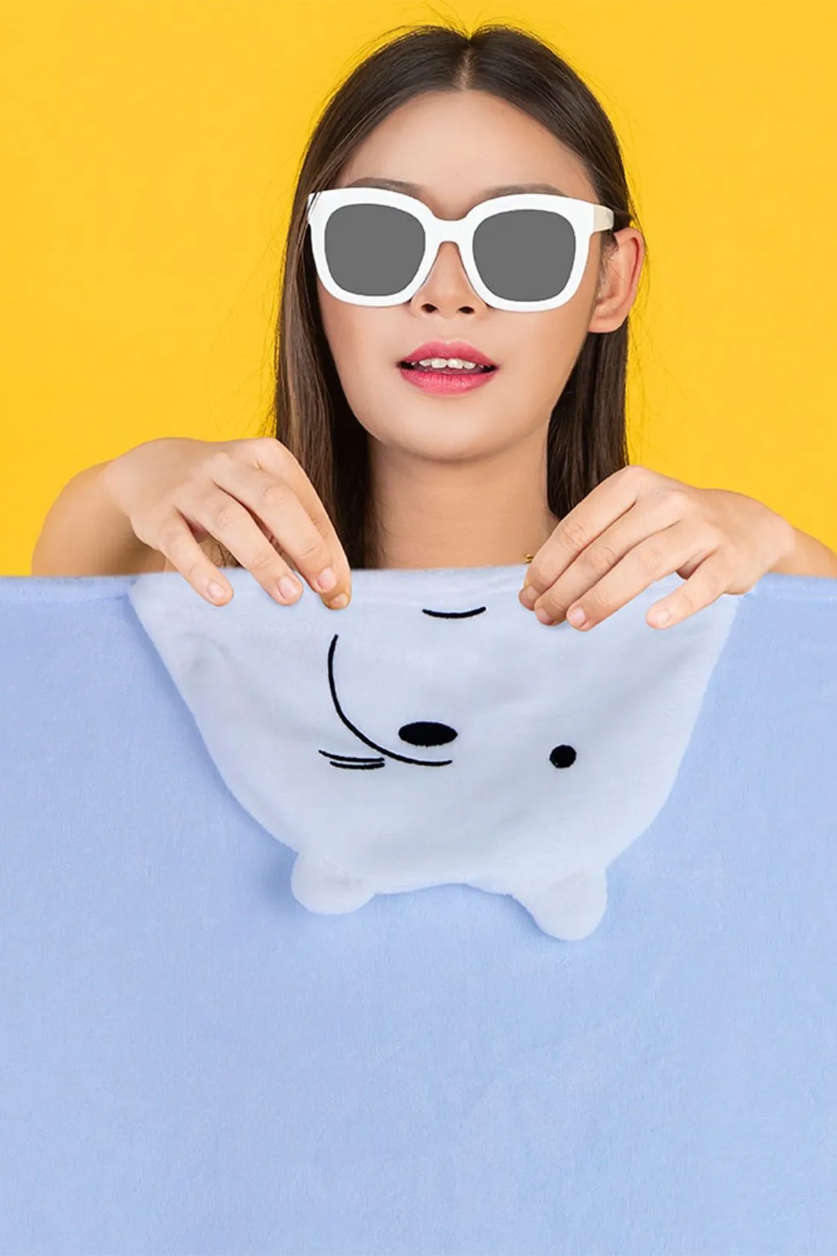 We Bare Bears Lisanslı Kontrast Renkli Katlanabilir Battaniye (Outlet)