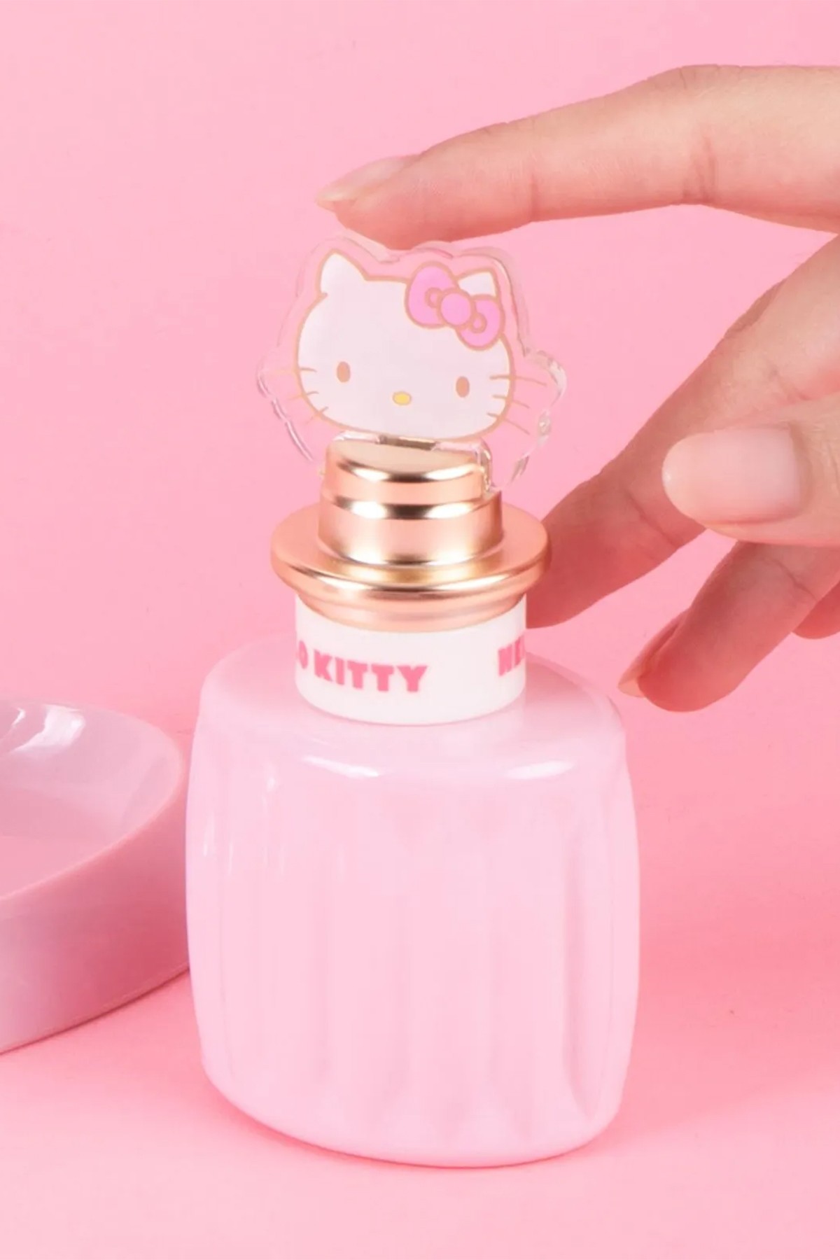 Sanrio Lisanslı Velvet Cake Kadın Parfüm (120ml)- Hello Kitty