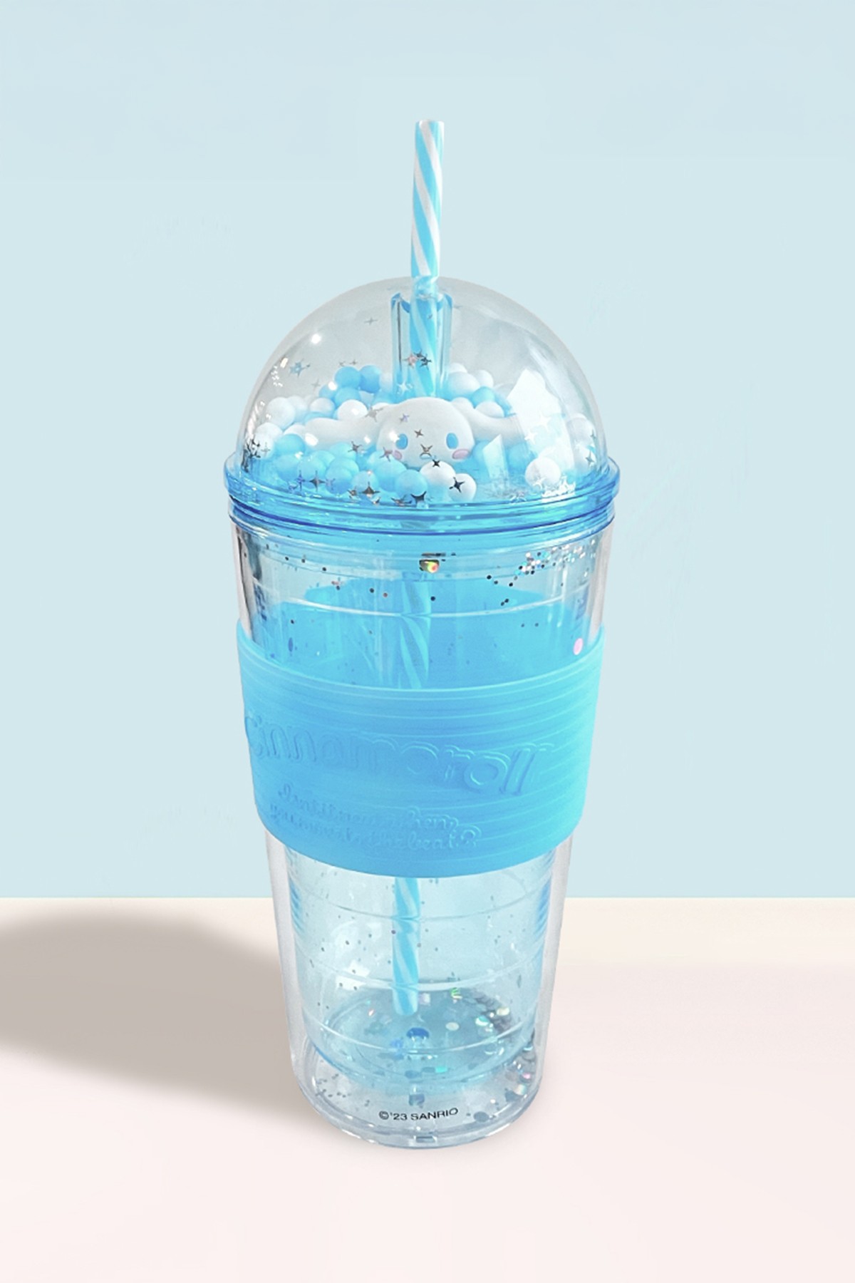 Sanrio Lisanslı Parti Serisi  Pipetli Plastik Şişe (600ml) - Cinnamoroll