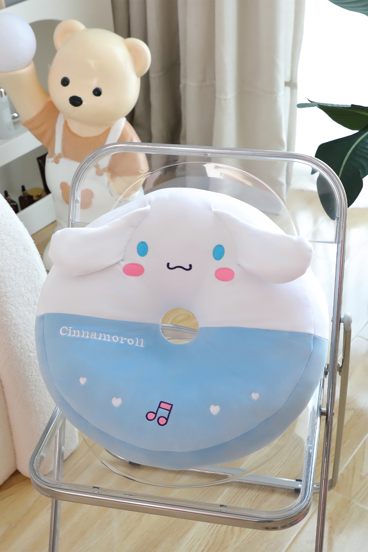 Sanrio Lisanslı Yuvarlak Peluş Yastık - Cinnamoroll