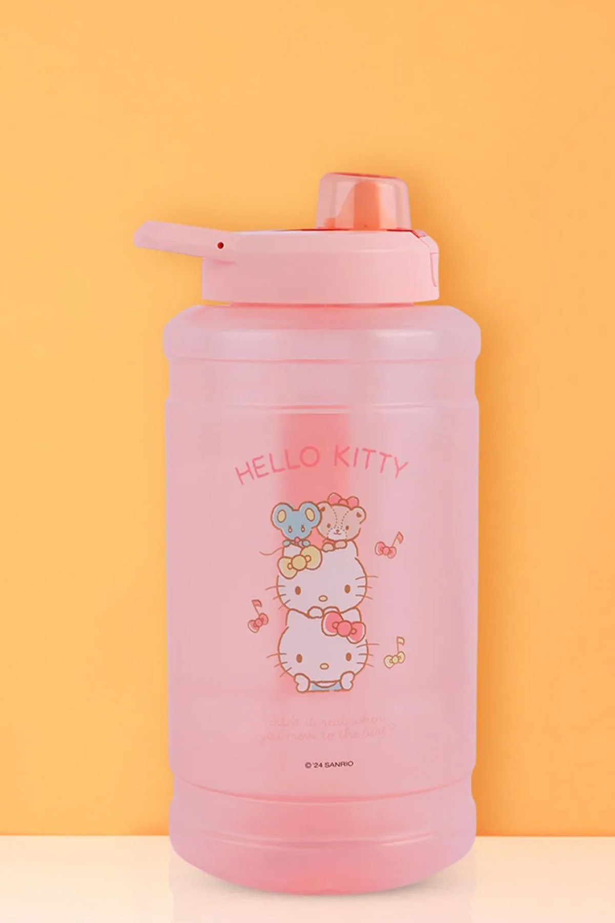 Sanrio Lisanslı Otomatik Kapaklı Büyük Plastik Şişe (1900ml) - Hello Kitty