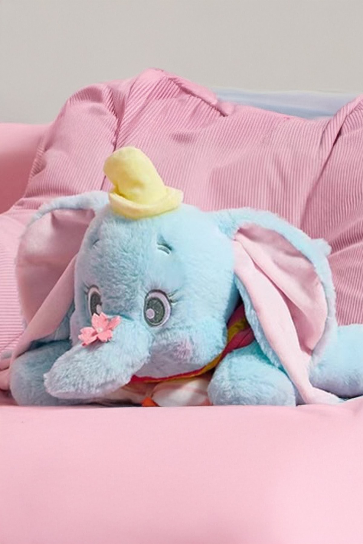 Disney Lisanslı Sakura Serisi Oturan Peluş Oyuncak - Dumbo