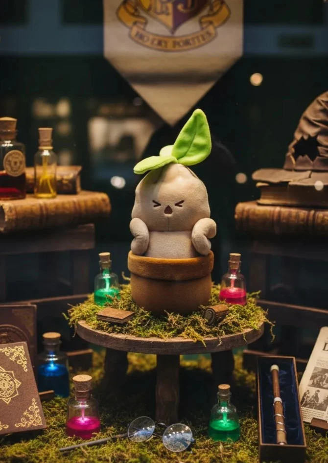 Harry Potter Lisanslı Oturan Peluş Oyuncak (Mandrake)