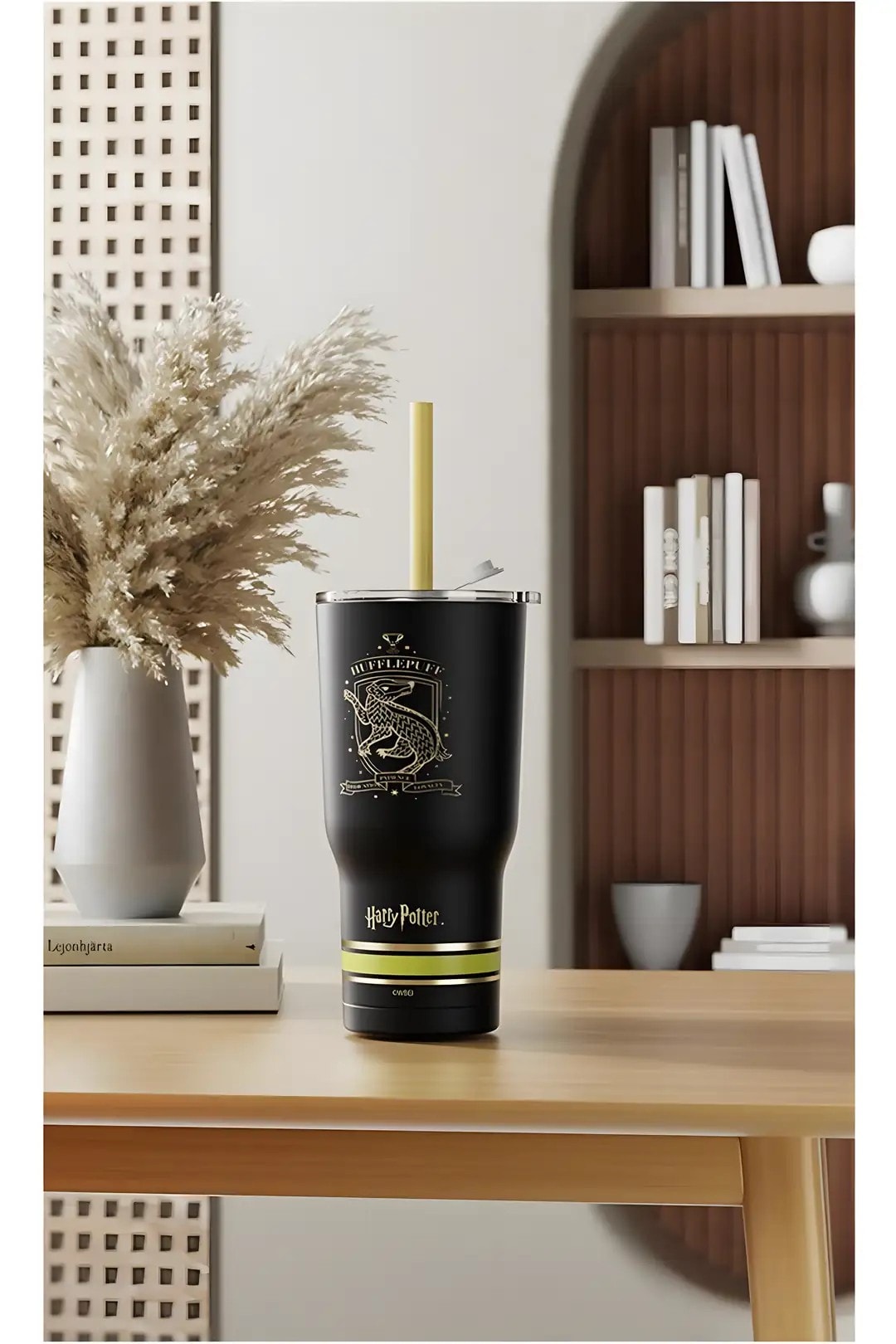 Harry Potter Lisanslı Pipetli Termos (580ml) - Hufflepuff